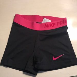 Black Nike Pros